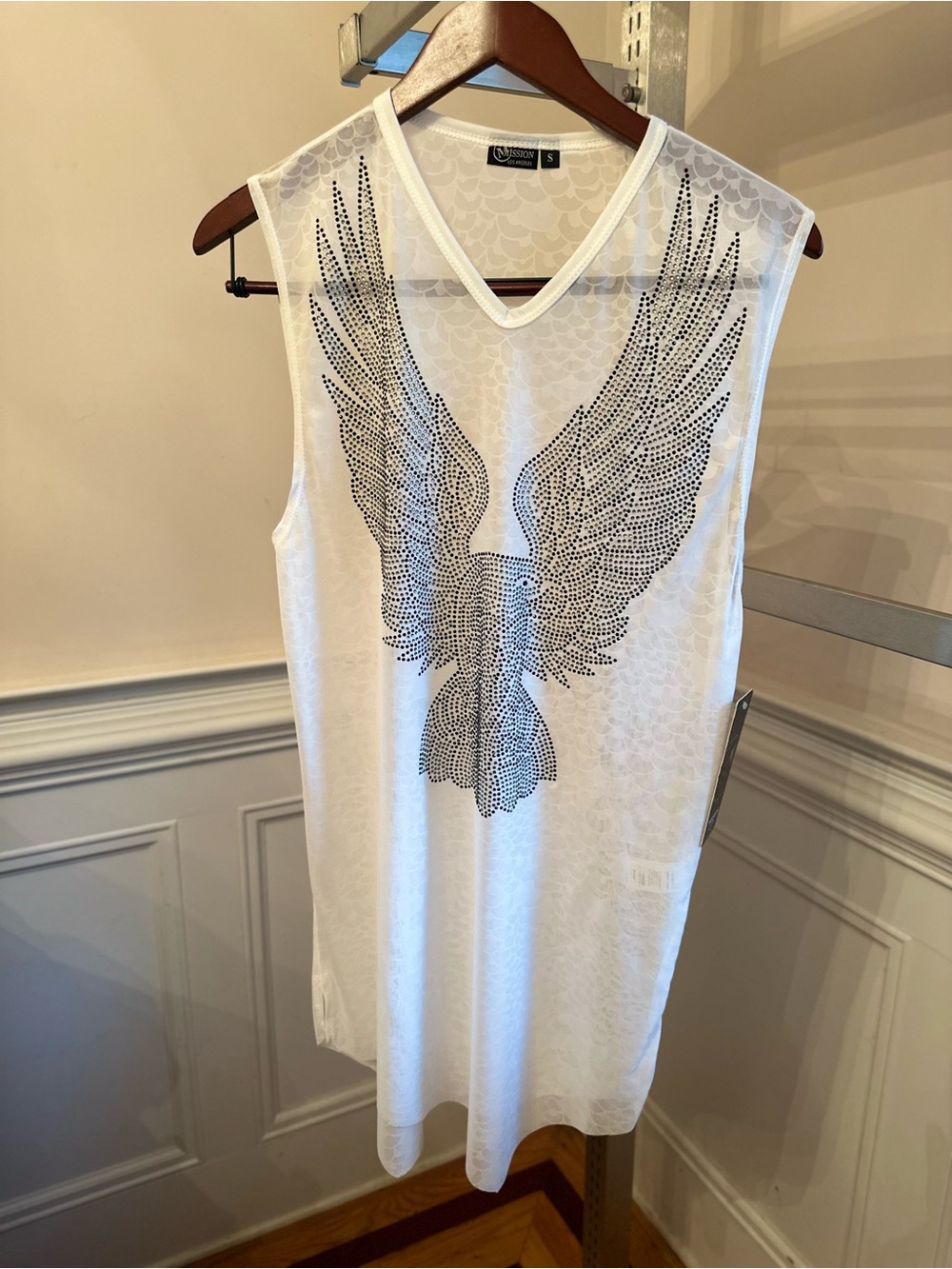 Men's White V-Neck Sleeveless Shirt with Eagle Graphic S1045 - Picture 4 of 10